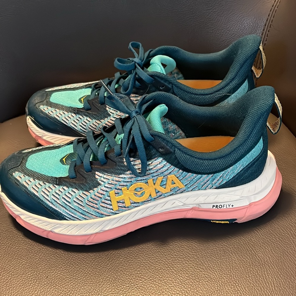 Hoka Vibram Megagrip Mafate Speed 4 size 7.5